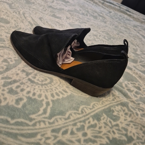 Lucky Brand Black Women's Low Block Heel Ankle Boots - Picture 5 of 7